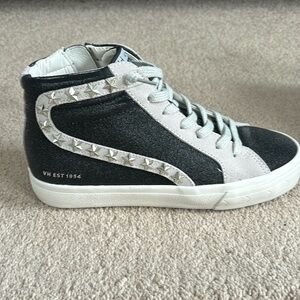Vintage Havana High Top Sneakers, 8.5, NWOT